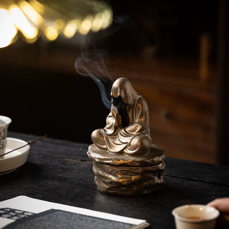 Zen Wuxiang cone incense burner