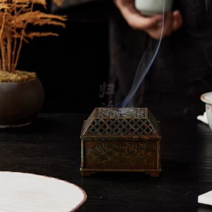 Retro Handcrafted Square Bamboo Incense Burner