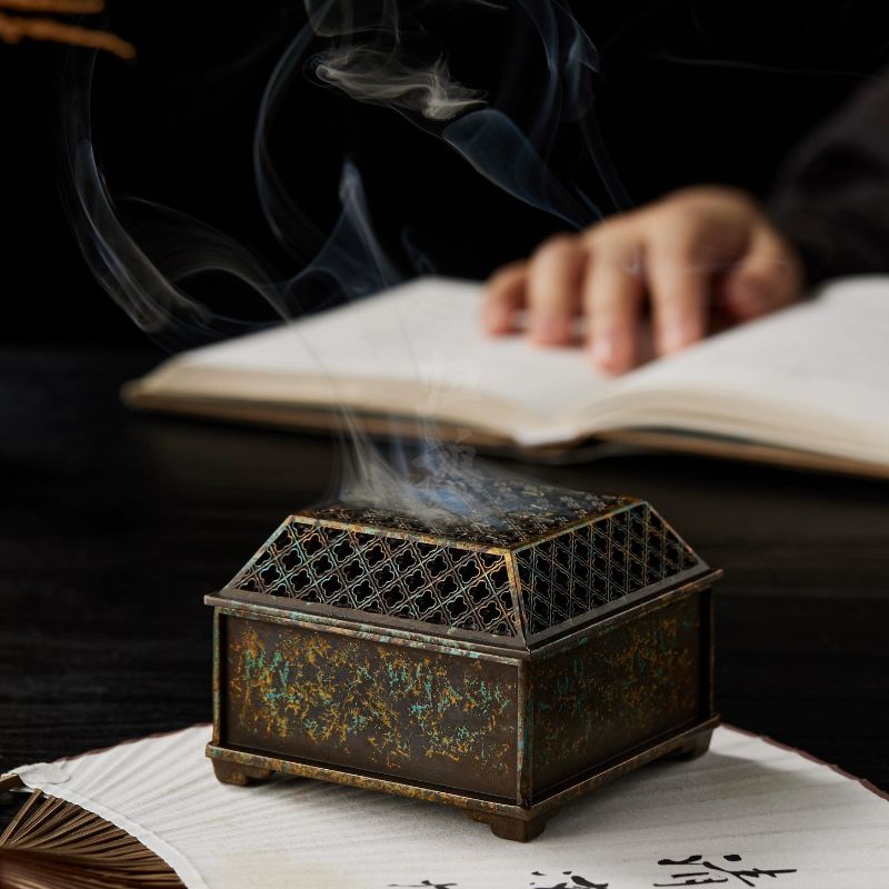 Retro Handcrafted Square Bamboo Incense Burner