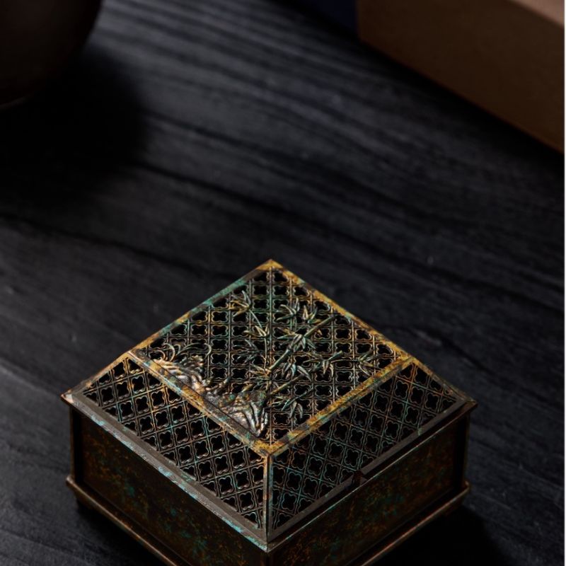 Retro Handcrafted Square Bamboo Incense Burner