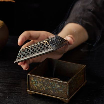 Retro Handcrafted Square Bamboo Incense Burner